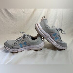 Under Armour Light Gray & Blue Sneaker with Speckled Midsole